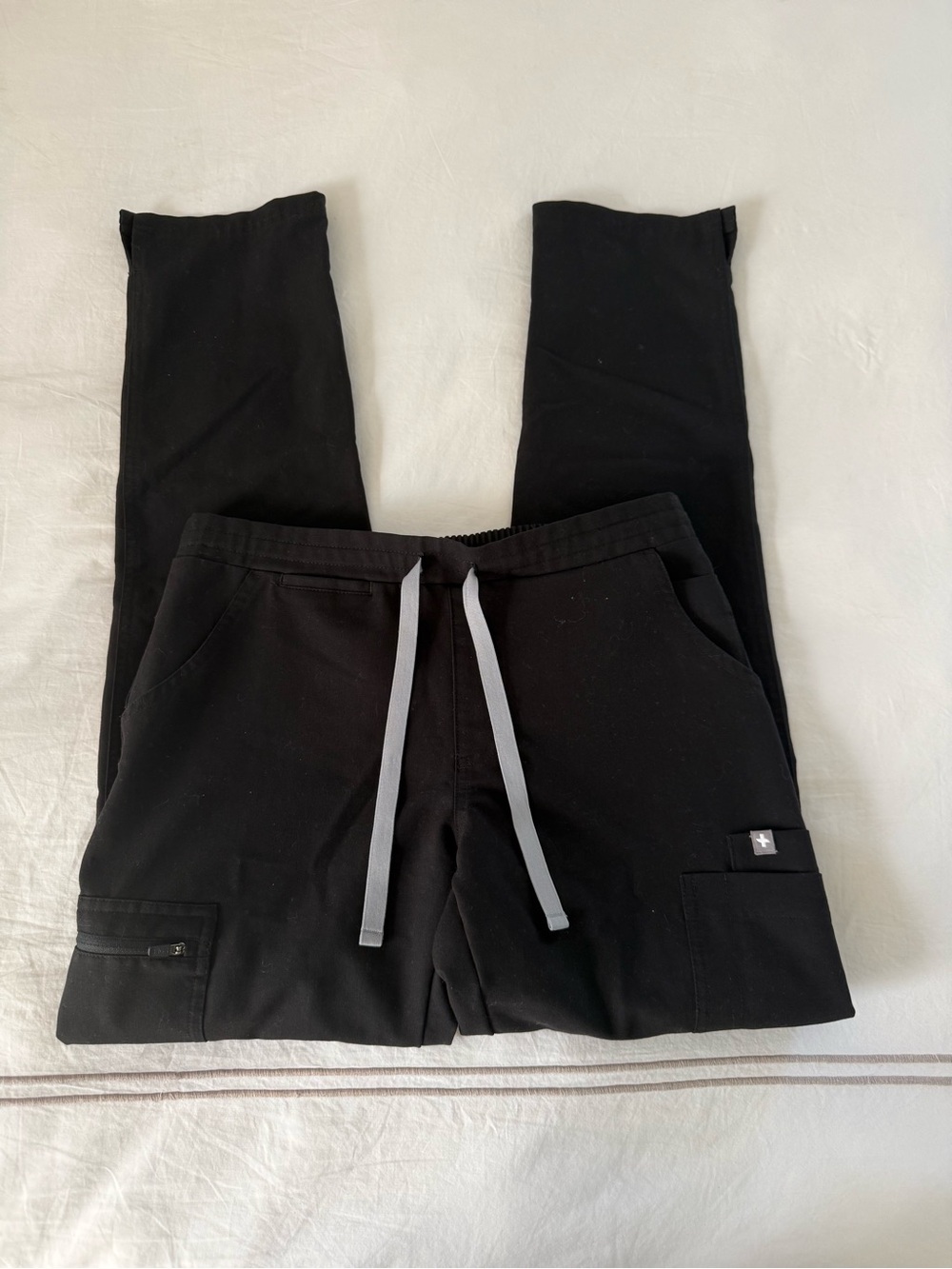 Figs Yola skinny scrub pants XS